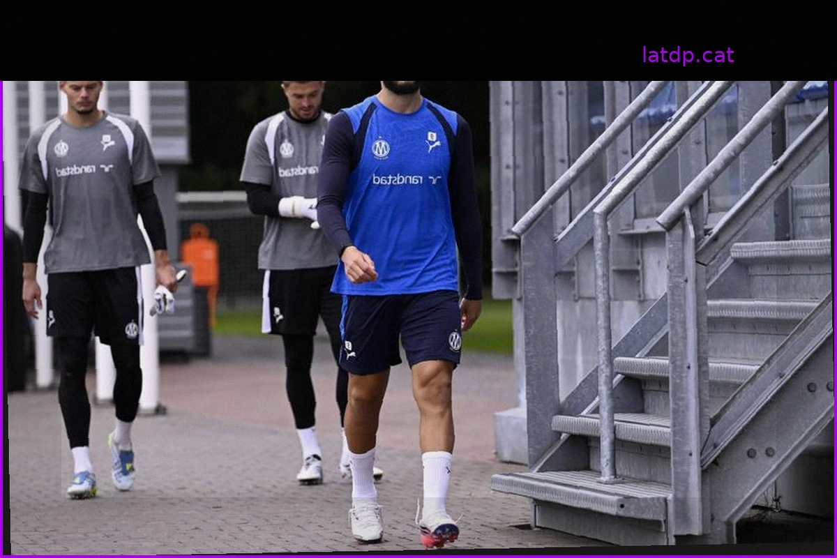 El Como explora el fichaje del delantero del OM, Amine Gouiri