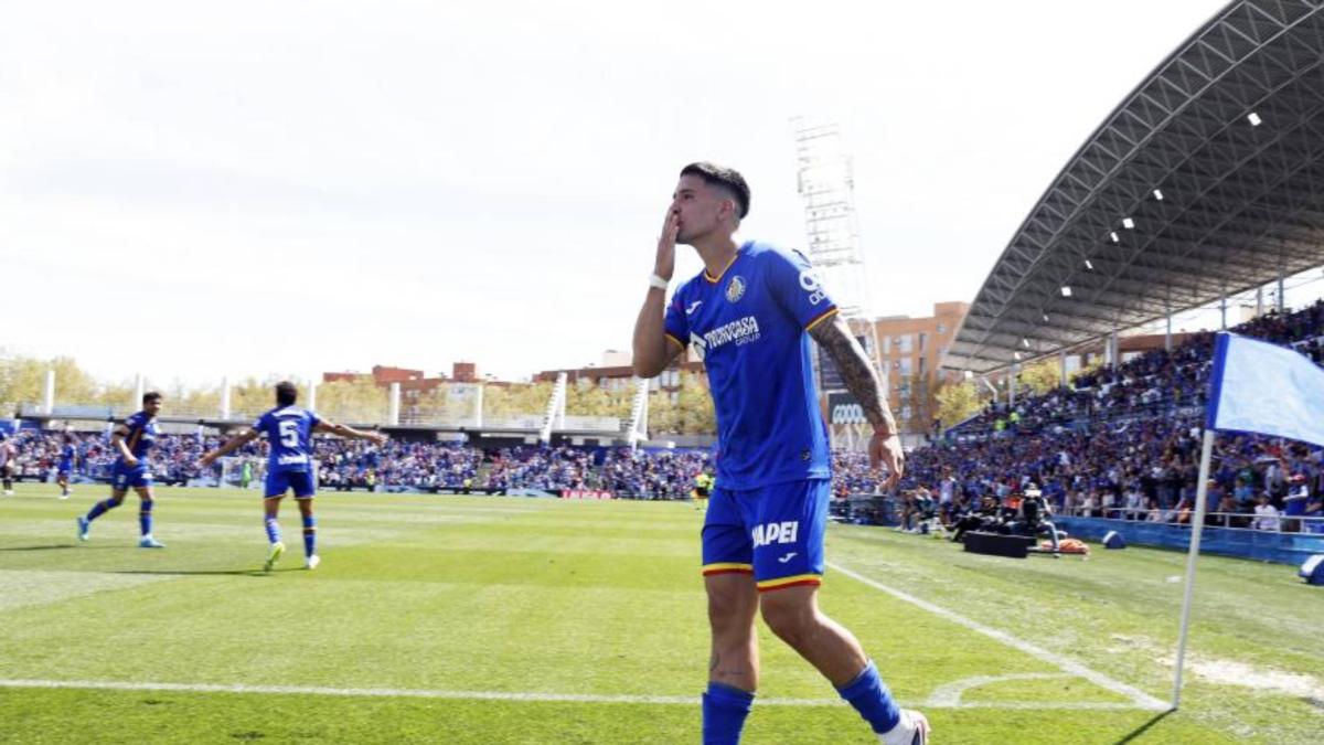 Olympique Lyonnais vs Lorient: Live Coverage of the Weekend's Final Ligue 1 Fixture